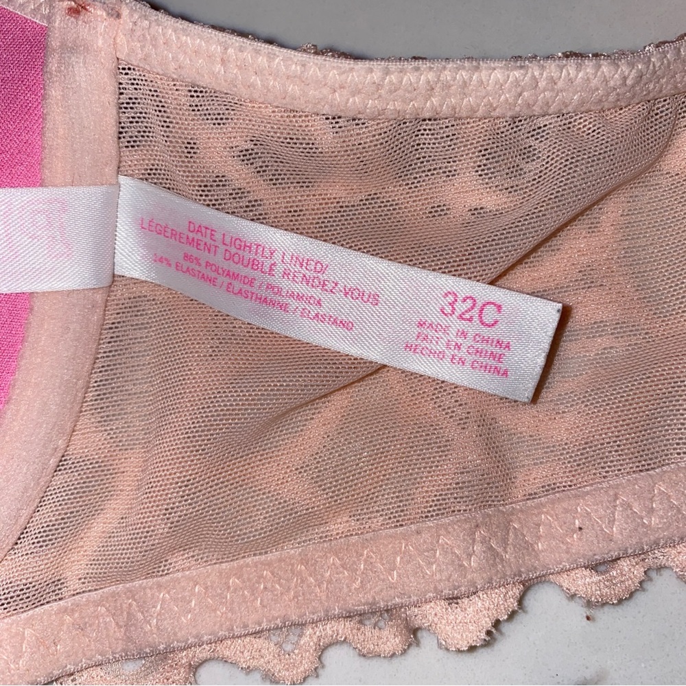 PINK Victoria's Secret Date Lightly Lined Front Clasp Racerback Bra 32C - Picture 6 of 6